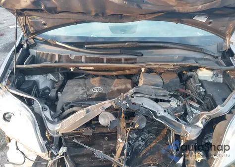 2018 Toyota Sienna Le 8 Passenger из США, поврежденный, VIN 5TDKZ3DC9JS950201